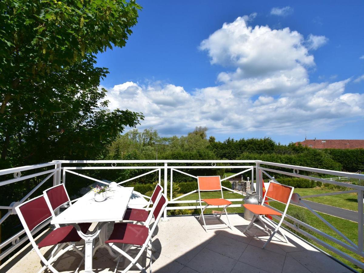 Superb Holiday Home Near The Beach Quineville Bilik gambar