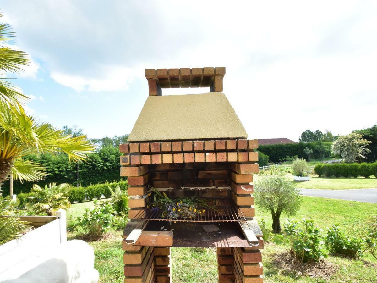 Superb Holiday Home Near The Beach Quineville Luaran gambar